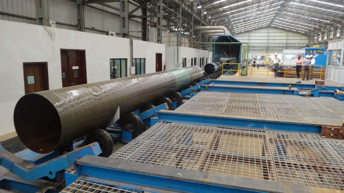 Three-layer polyethylene coating line